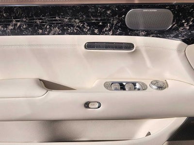 2025 Genesis G90 e-SC