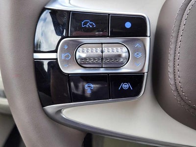 2025 Genesis G90 e-SC