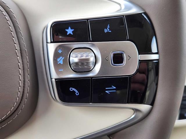 2025 Genesis G90 e-SC