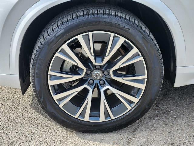 2022 Volvo XC90 Momentum