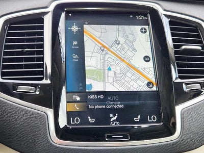 2022 Volvo XC90 Momentum